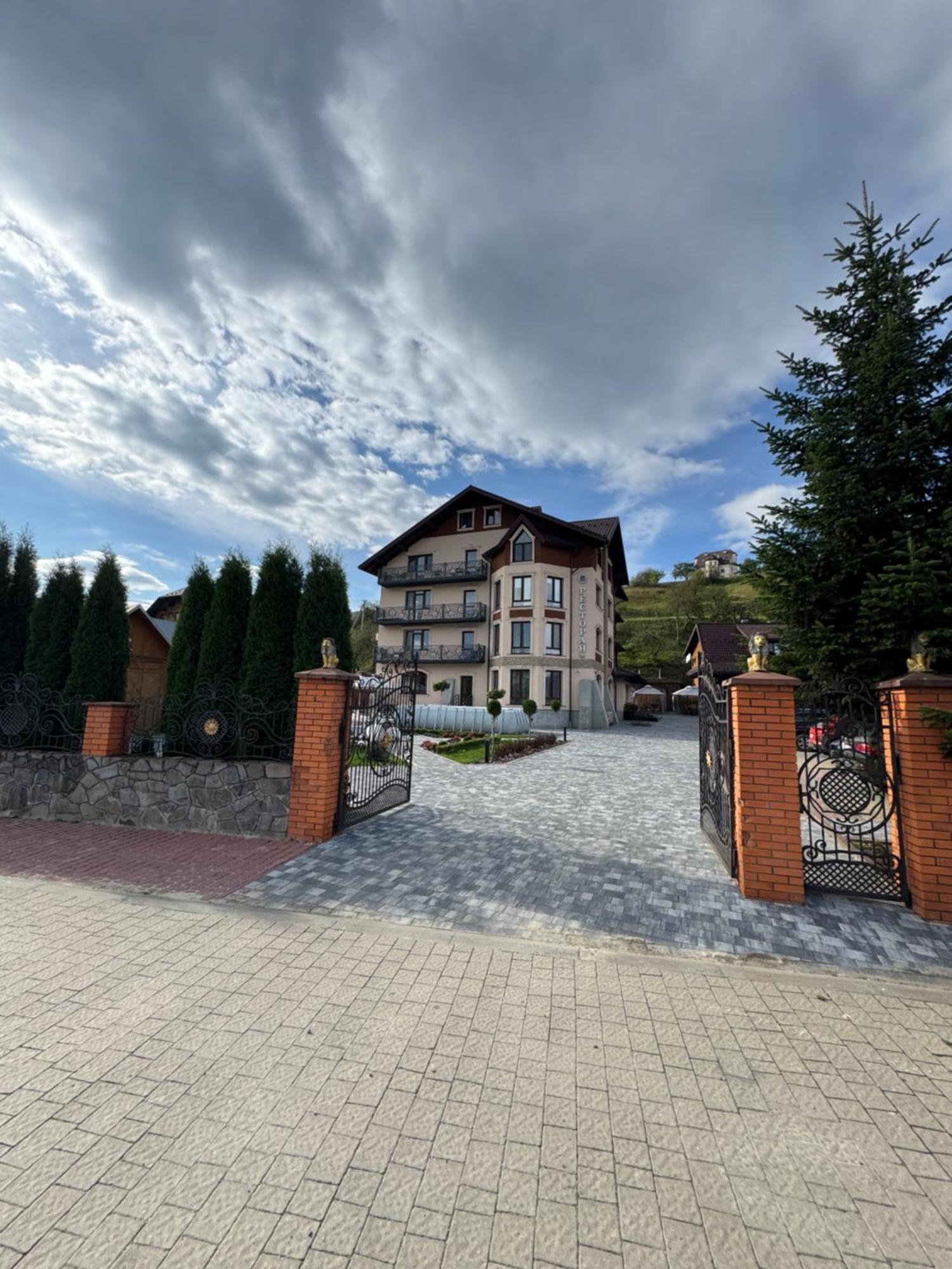 Готель-ресторан Два Леви Славское Экстерьер фото